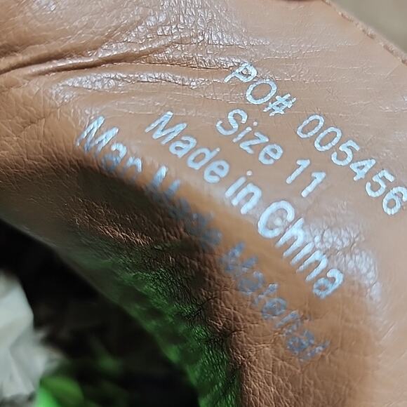 VANCE CO ORSON CHUKKA BOOT SOFT VEGAN LEATHER MENS 11 NWOB - Picture 5 of 16